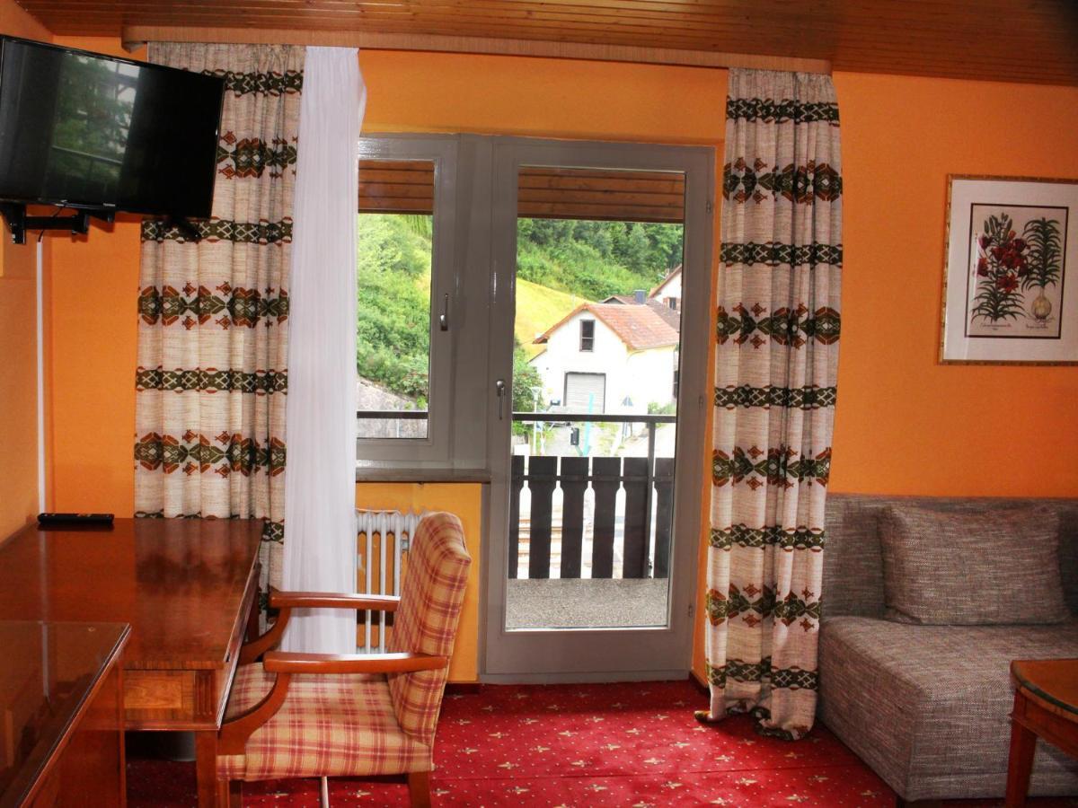 Hotel Neustaedter Hof Titisee-Neustadt Exterior photo